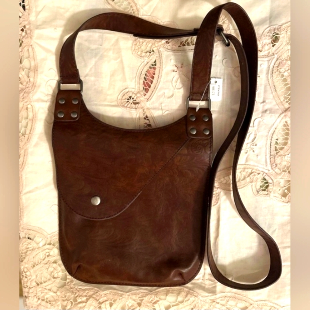 🌷Brown Faux Leather Embossed Crossbody Bag🌷